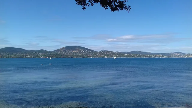 Vue Sainte-Maxime depuis Saint-Tropez