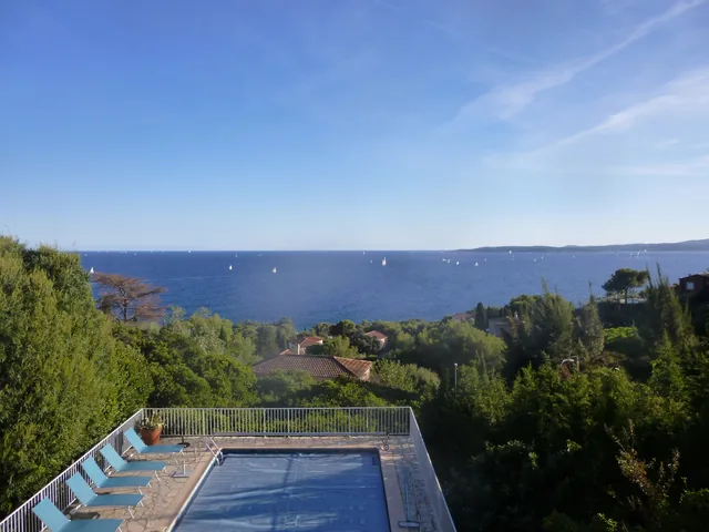 Voiles de Saint-Tropez vues de la villa