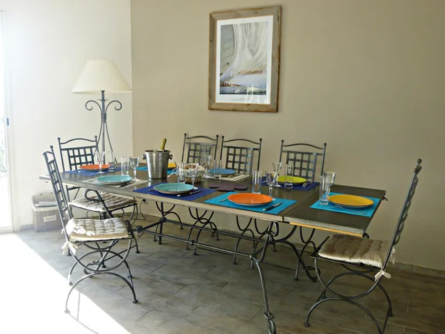 Une grande table pour 10